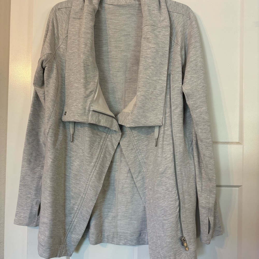 Lululemon Athletica Gray Sweatshirt Relaxed Fit